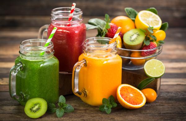 12 fruit smoothies to lose weight