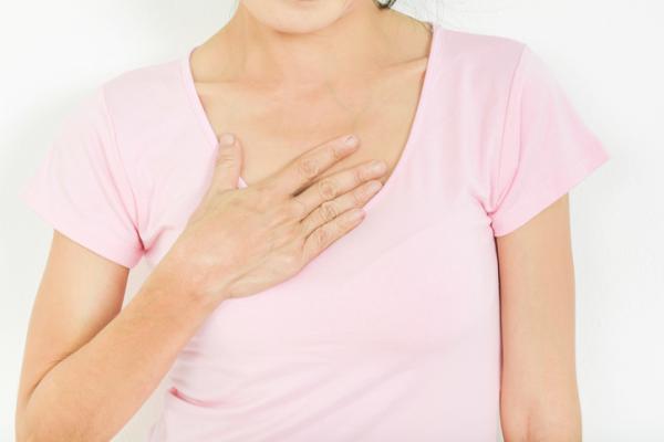 Causes of chest pain when breathing - here all