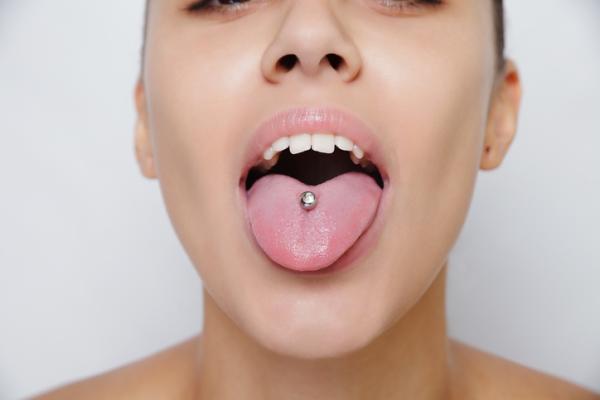 How to care for a tongue piercing