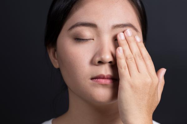 How to cure eye strain
