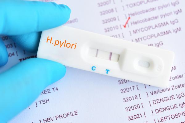 I have Helicobacter pylori: can I spread it to my family?