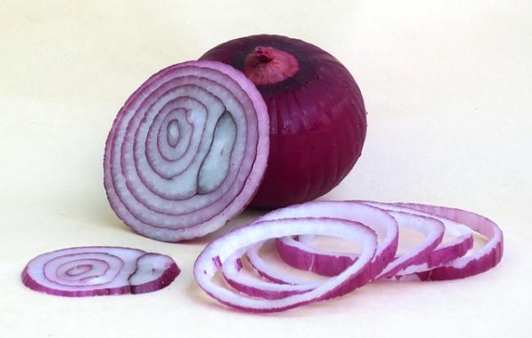 Medicinal properties of red onion